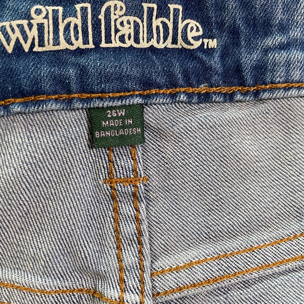 Wild Fable Destroyed Mom Jeans (NWT) - Picture 4 of 8